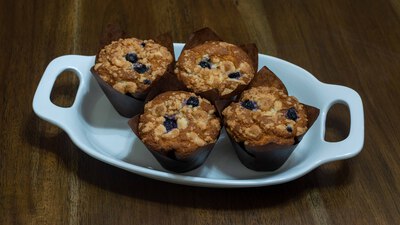blueberry crumble muffins.
